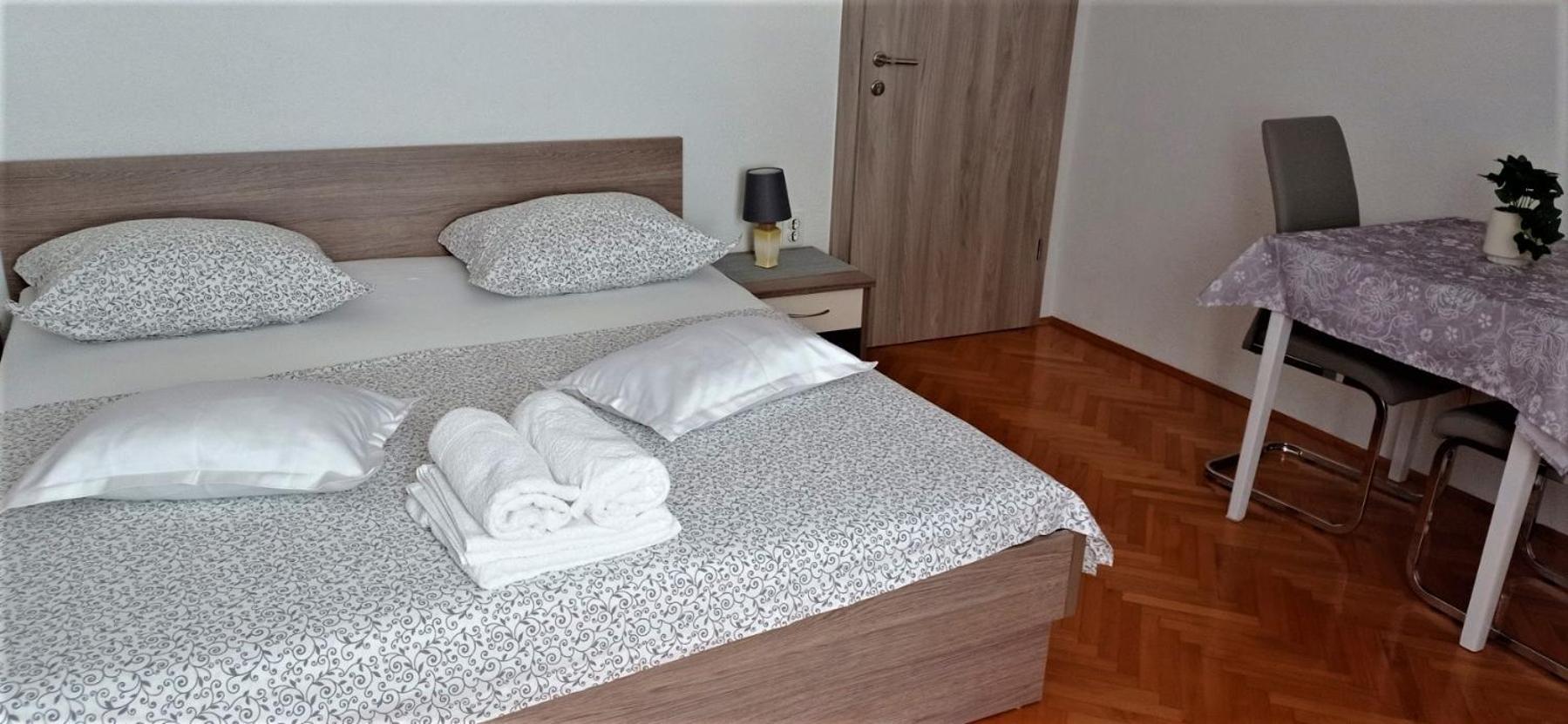 Apartmani Marta Tučepi Exterior foto