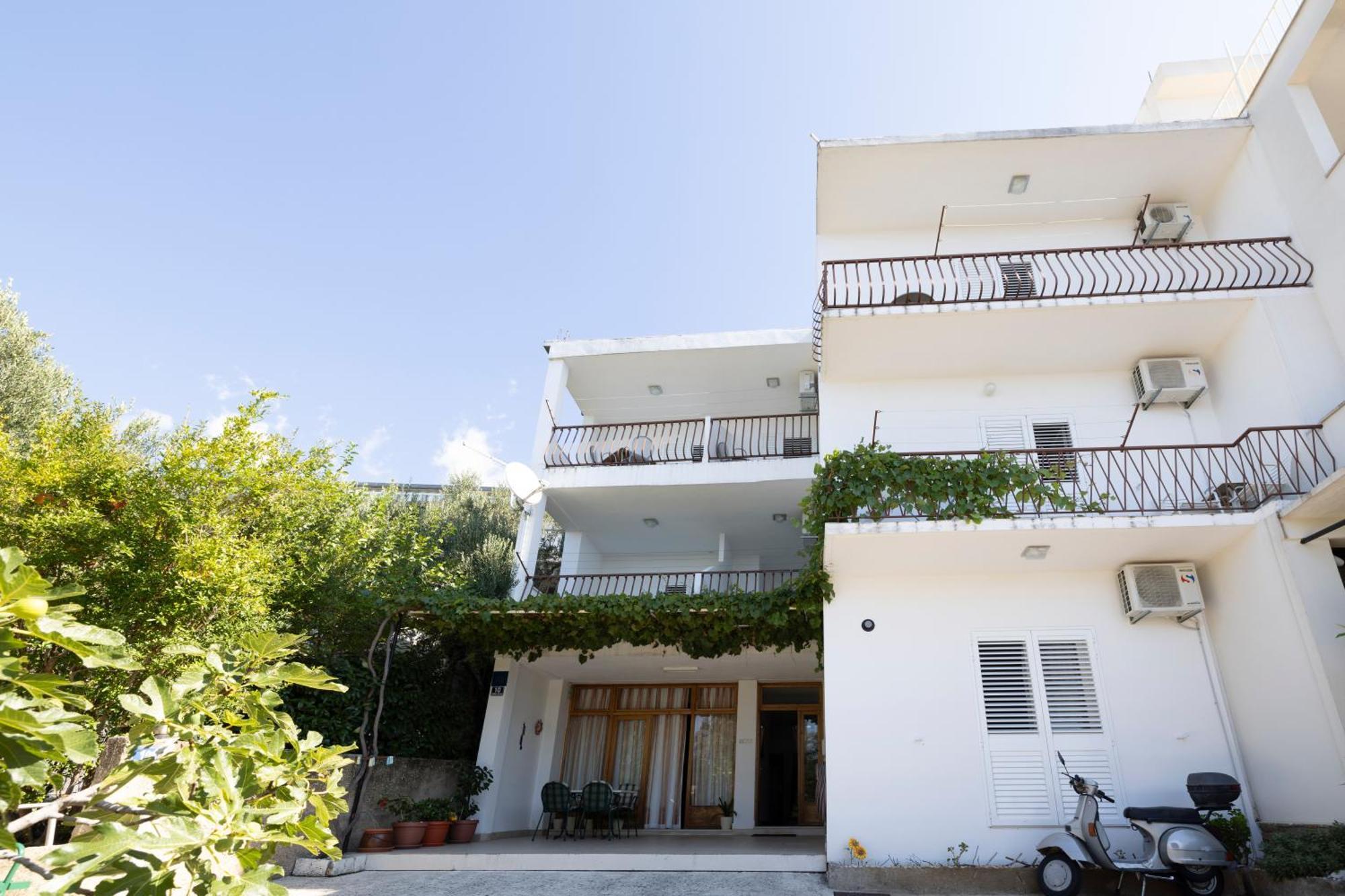Apartmani Marta Tučepi Exterior foto