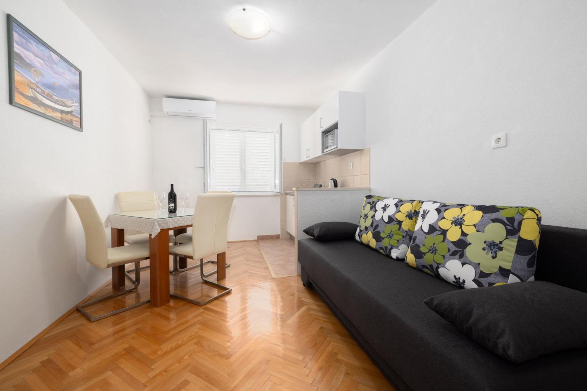 Apartmani Marta Tučepi Exterior foto