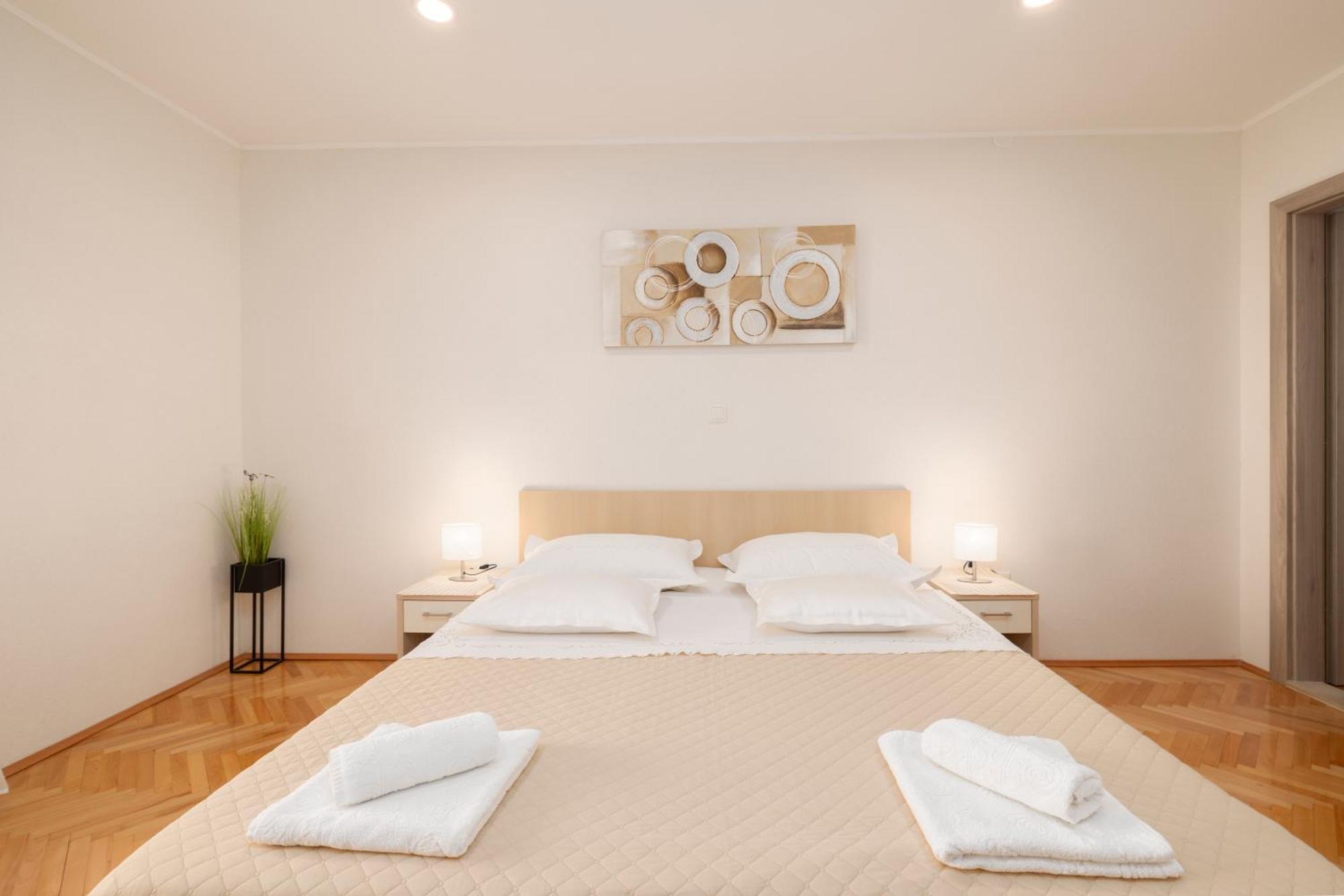 Apartmani Marta Tučepi Exterior foto